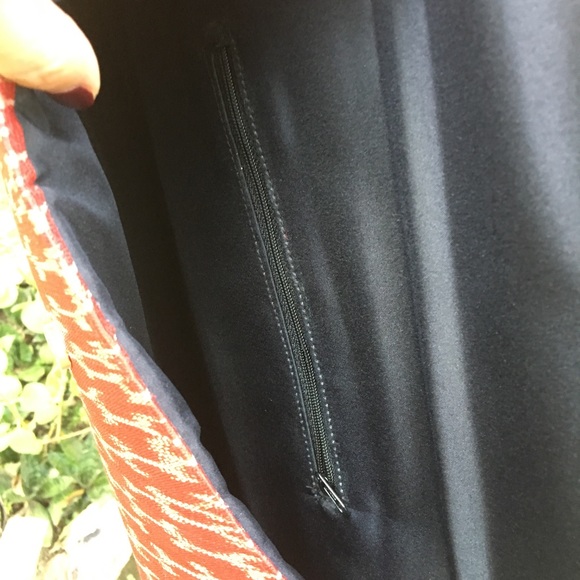 Red Abaca T’nalak Ikat Fabric Envelope Clutch - Picture 5 of 6